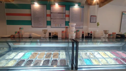 Heladeria Calvelini